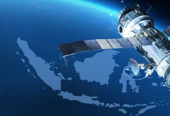 Minister Checks Indonesian Satellite Manufacturing at Boeing and SpaceX